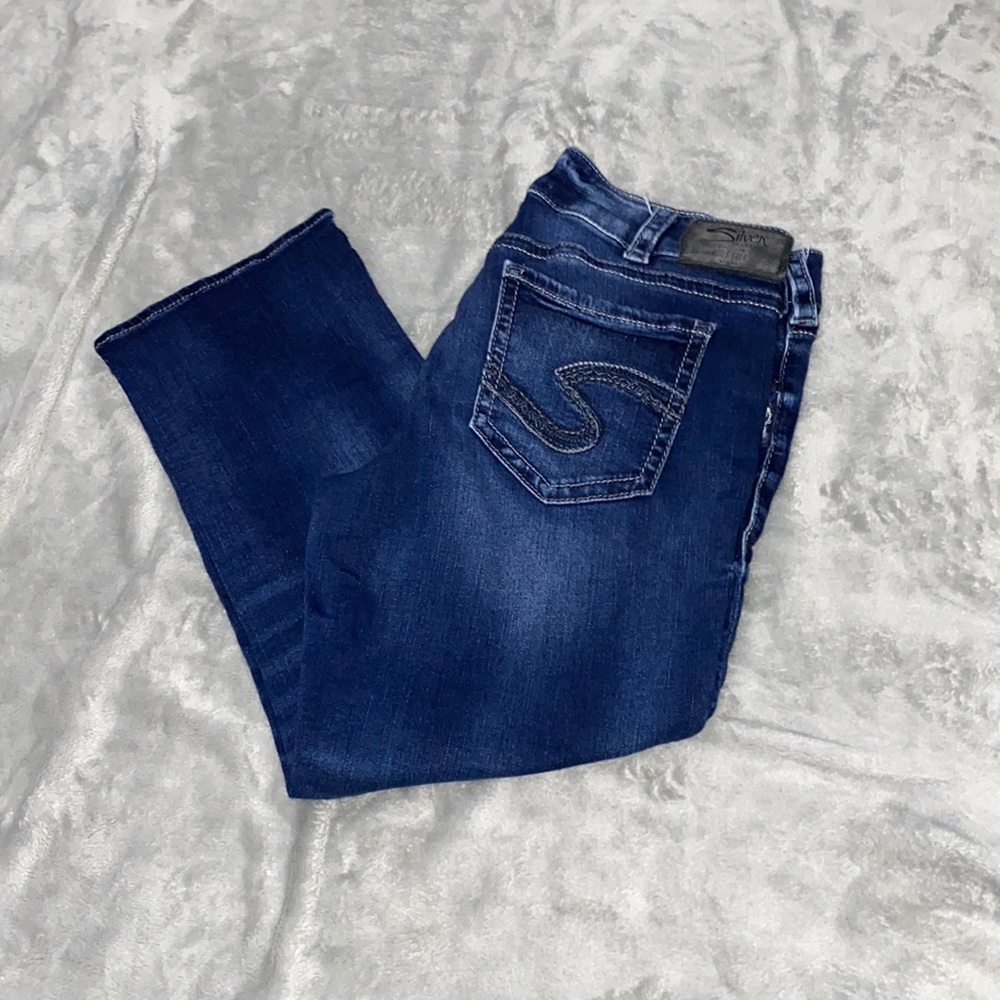 Suki dark wash Capri